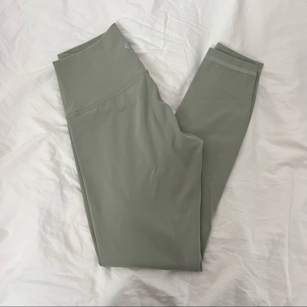 Sage green Lululemon wunder under leggings size 4